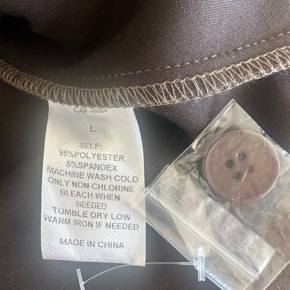 NWOT - SADIE & SAGE Women’s Olive Faux Suede Button-up Shacket w Pockets - Sz L - Picture 7 of 9